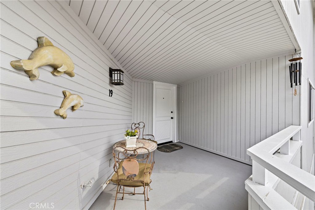 19 Kamalii Court 257