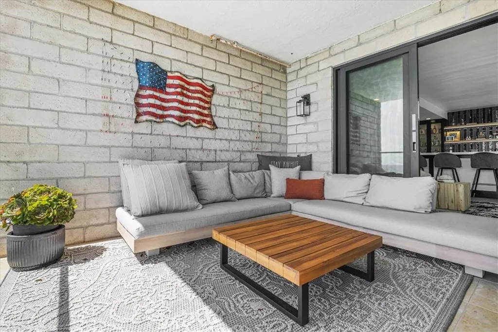 San Clemente, California 92672, United States, 2 Bedrooms Bedrooms, ,3 BathroomsBathrooms,Residential,Active,184157