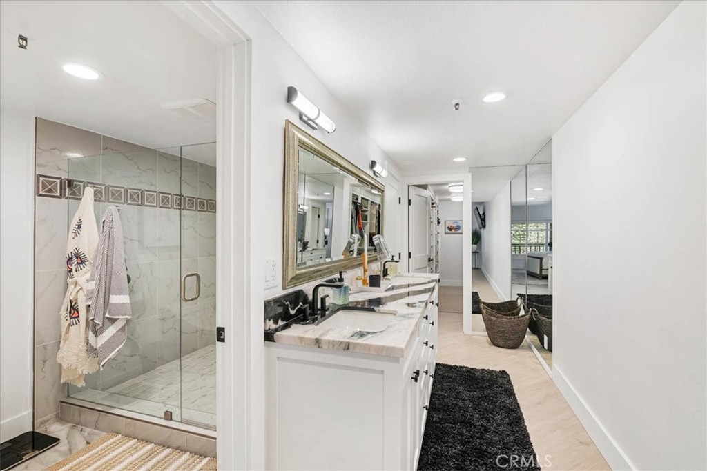 Sunset Shores (SO) - Residential Lease