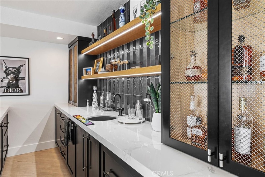 Sunset Shores (SO) - Residential Lease