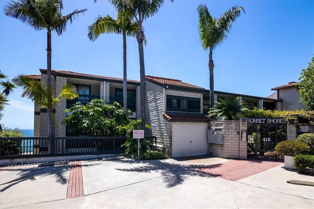 San Clemente, California 92672, United States, 2 Bedrooms Bedrooms, ,3 BathroomsBathrooms,Residential,Active,184157