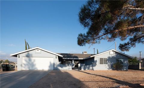 Photo of 11875 Morning Star Rd, Apple Valley, CA 92308 (MLS # WS26012522)
