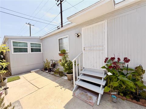 Photo of 4511 Cecilia Street #25, Cudahy, CA 90201 (MLS # SR26147127)