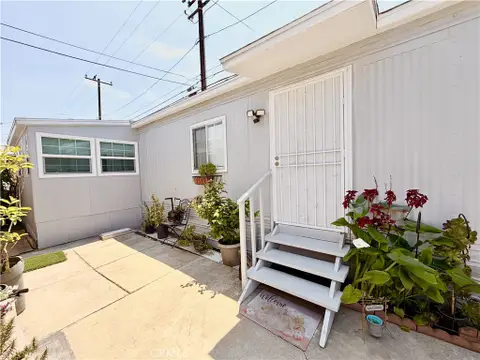 MLS: SR26147127