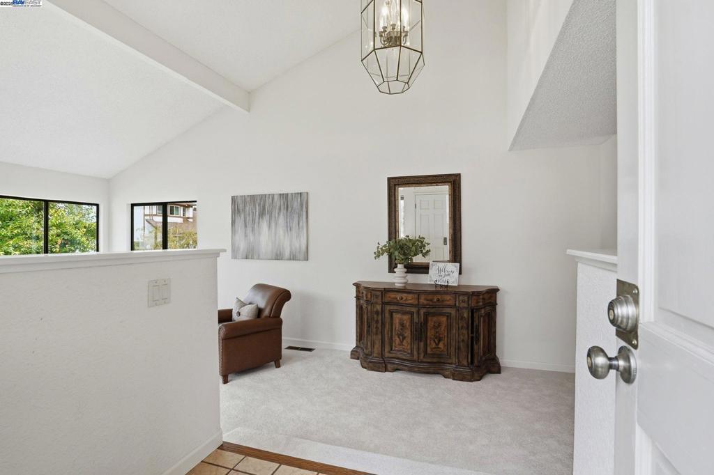 HIGHLAND OAKS - Residential