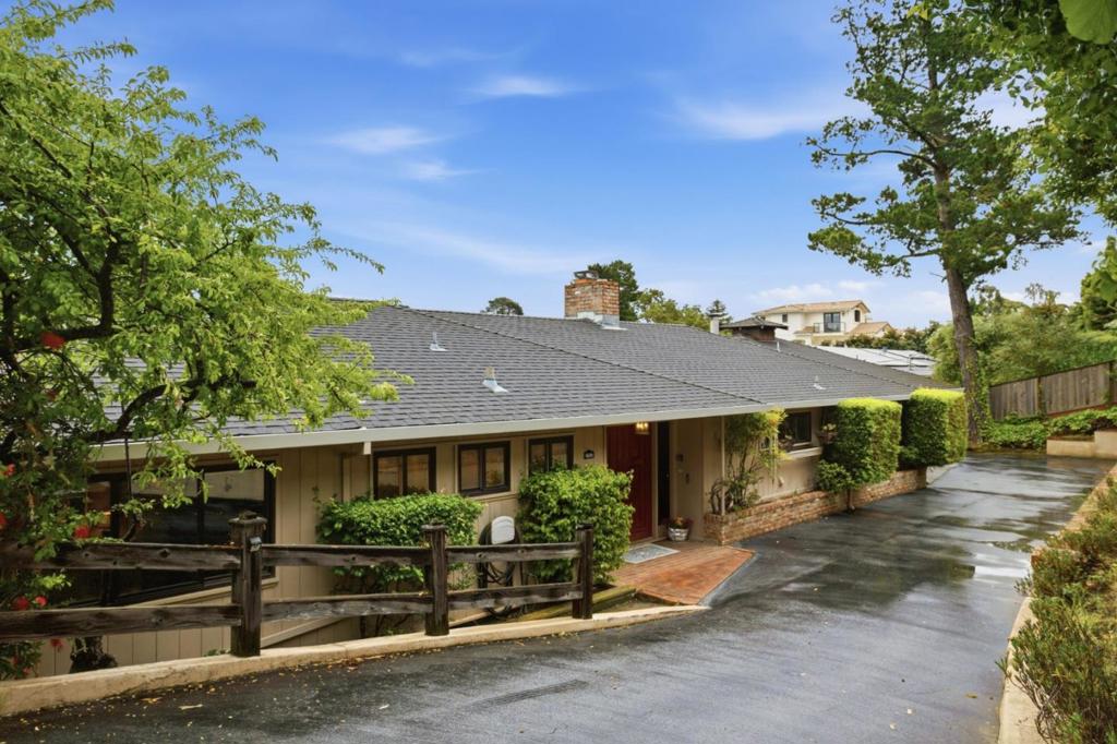1407 Carlton Road, Hillsborough CA 94010