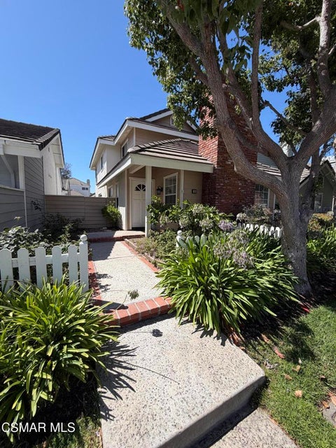 Photo of 18 Seawind, Irvine, CA 92614 (MLS # 226002763)