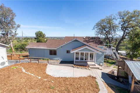 Tiny photo for 549 Derby Ln, Paso Robles, CA 93446 (MLS # NS26110102)