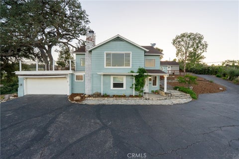 Tiny photo for 549 Derby Ln, Paso Robles, CA 93446 (MLS # NS26110102)