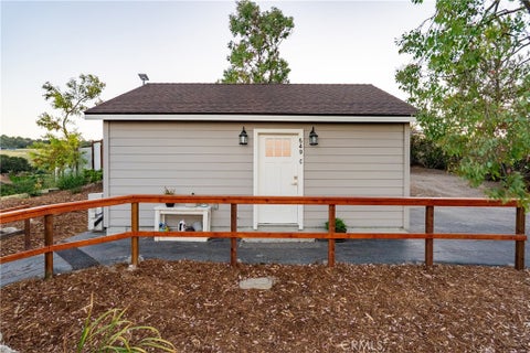 Tiny photo for 549 Derby Ln, Paso Robles, CA 93446 (MLS # NS26110102)