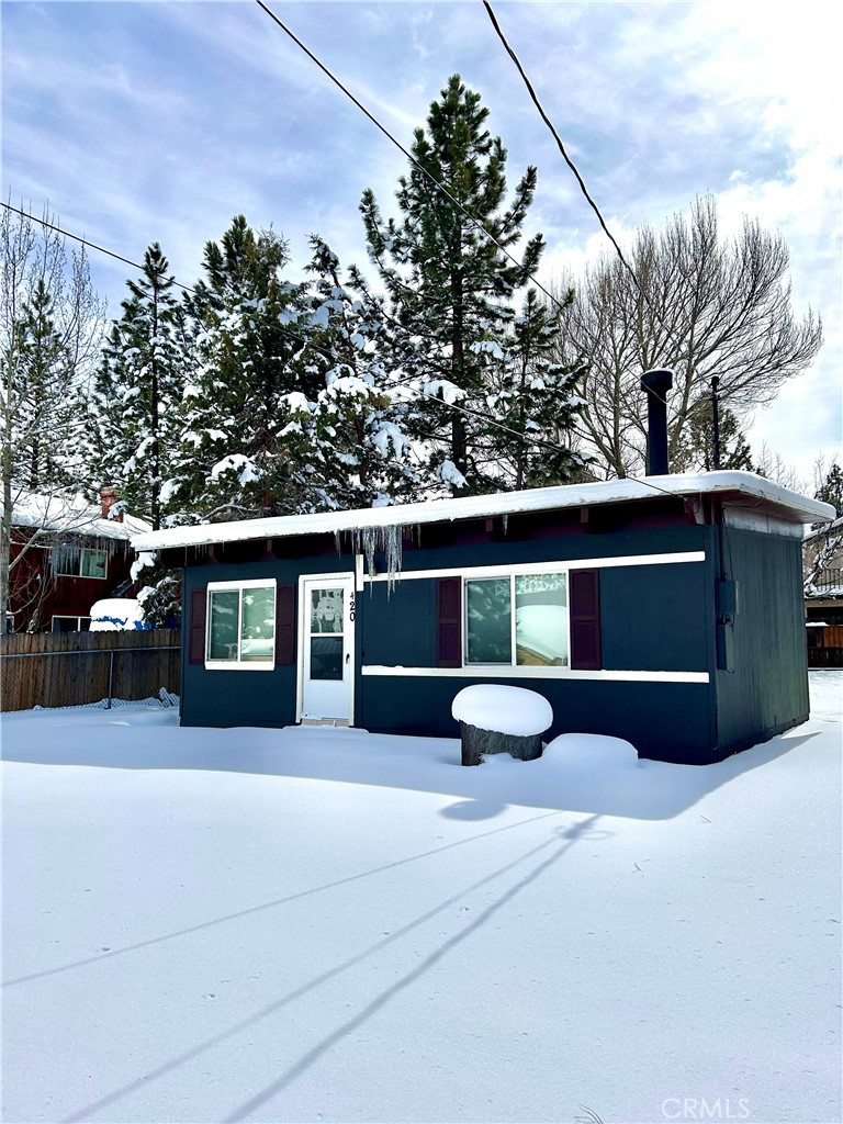 Welcome to the coziest cabin in Big Bear! This cute cabin is perfect for a getaway and equipped with everything you need to enjoy the beautiful mountain community of Big Bear. Recently painted and with newly bought furniture (all furniture is included in the sale!) this Cabin is ready for all of your winter and summer adventures. Only 10 minutes from Bear Mountain and Snow Summit and 7 minutes from the lake, this cabin is the perfect basecamp for all of our outdoor activities. Also, enjoy one of the few 5,000 sq ft lots in the area which means there is ample room to eventually grow and expand the cabin to fit your needs.