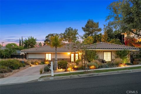 Photo of 22418 Founders Dr, Calabasas, CA 91302 (MLS # SR26094769)