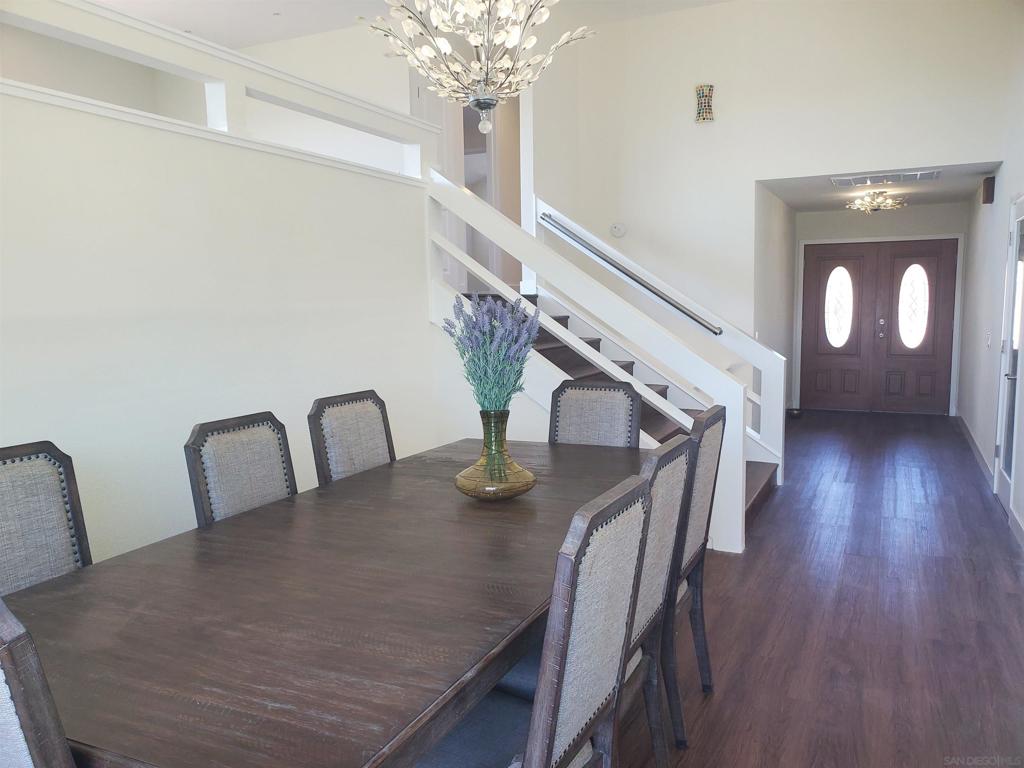 454 Camino Elevado