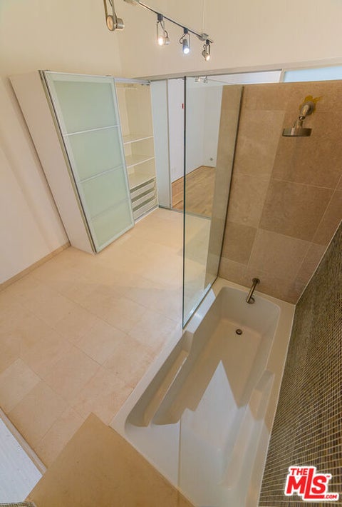 Photo of 8 Brooks Avenue #3, Venice, CA 90291 (MLS # 26996483)
