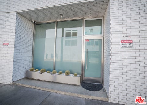 Photo of 8 Brooks Avenue #3, Venice, CA 90291 (MLS # 26996483)