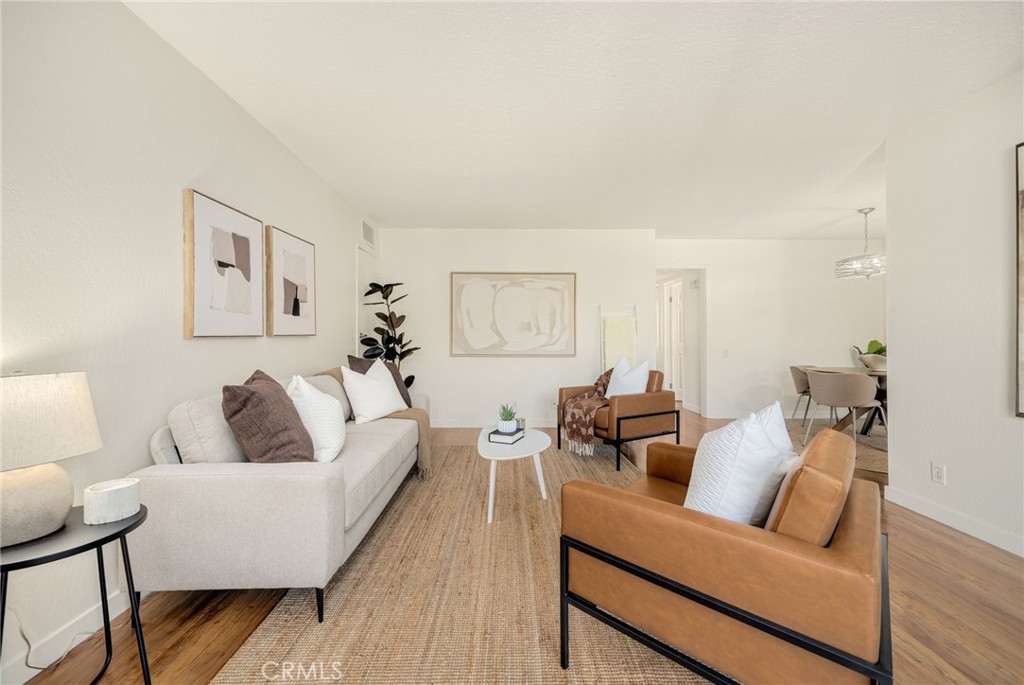 Casa Loma (CL) - Residential