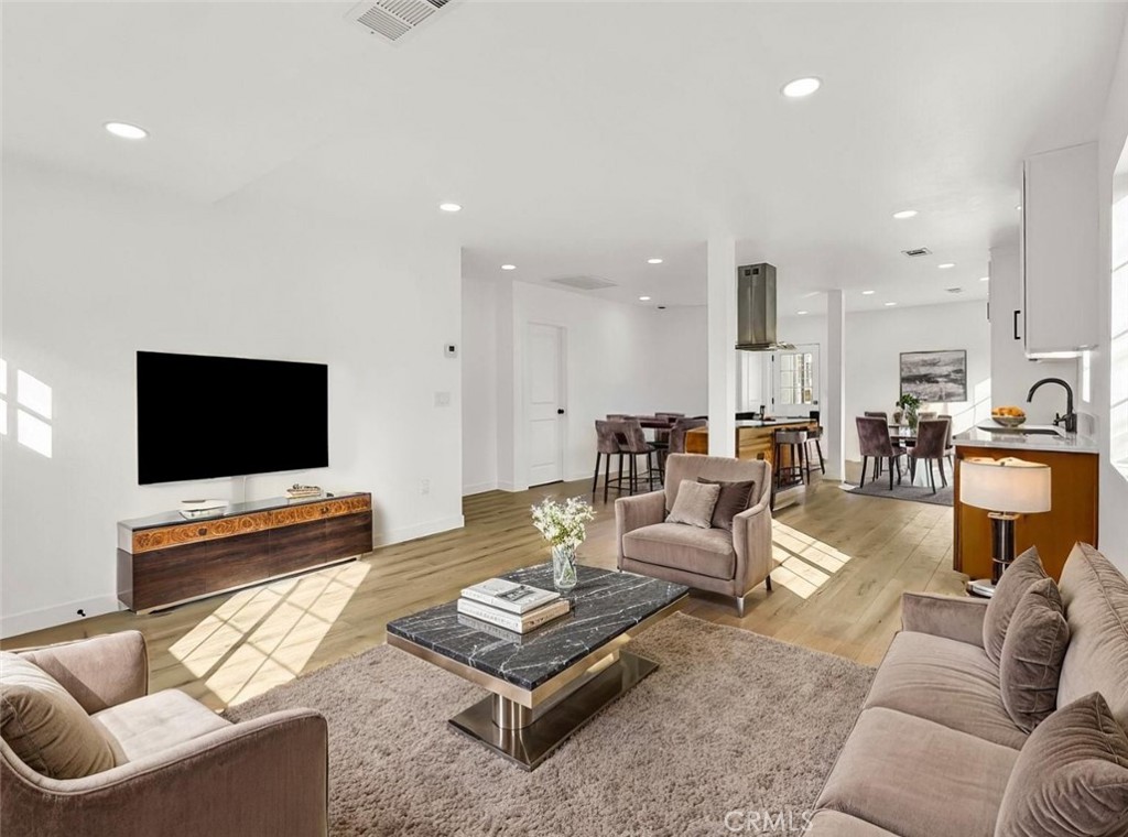 5712 Fishburn