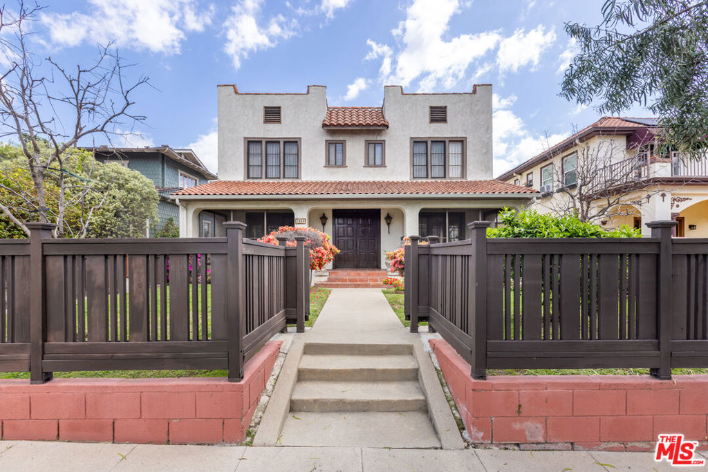 1966 N Van Ness Avenue