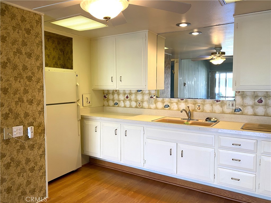 1300 Knollwood Rd., M4-41i