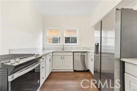 Properties 3 1940 S La Salle Avenue