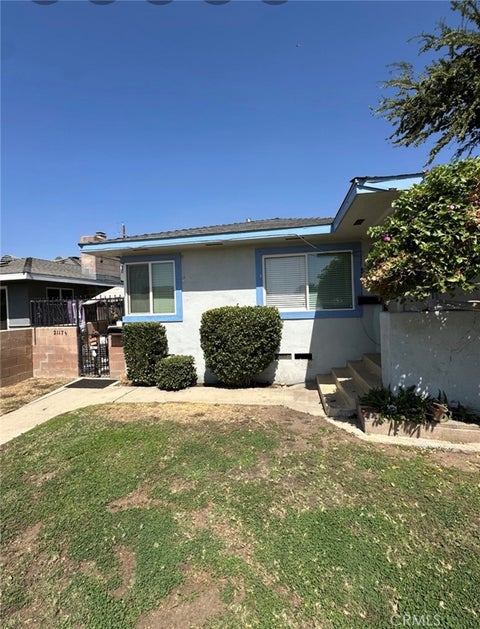 Photo of 2117 1/2 Bedford Way WAY, Bakersfield, CA 93308 (MLS # PW26226552)