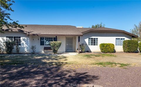 11090 Pinon Hesperia CA 92345