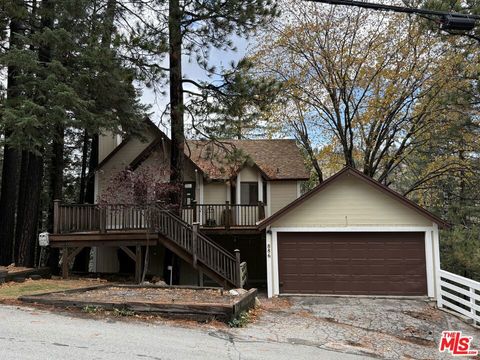 886 Sandalwood Drive Lake Arrowhead CA 92352