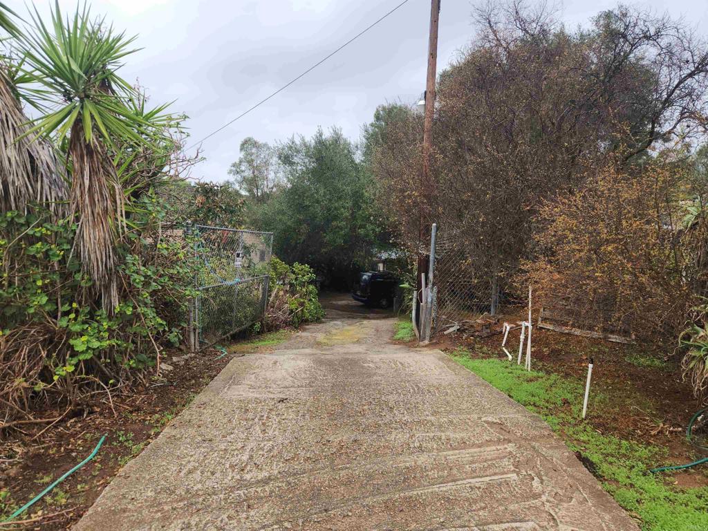 13958 70 Olive Vista Drive