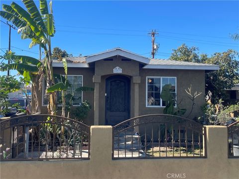 10979 Cassina A South Gate CA 90280