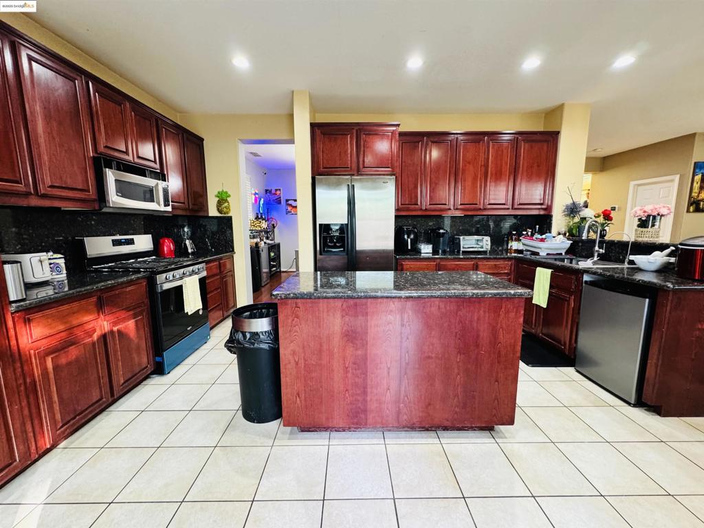 Not Listed - Residential