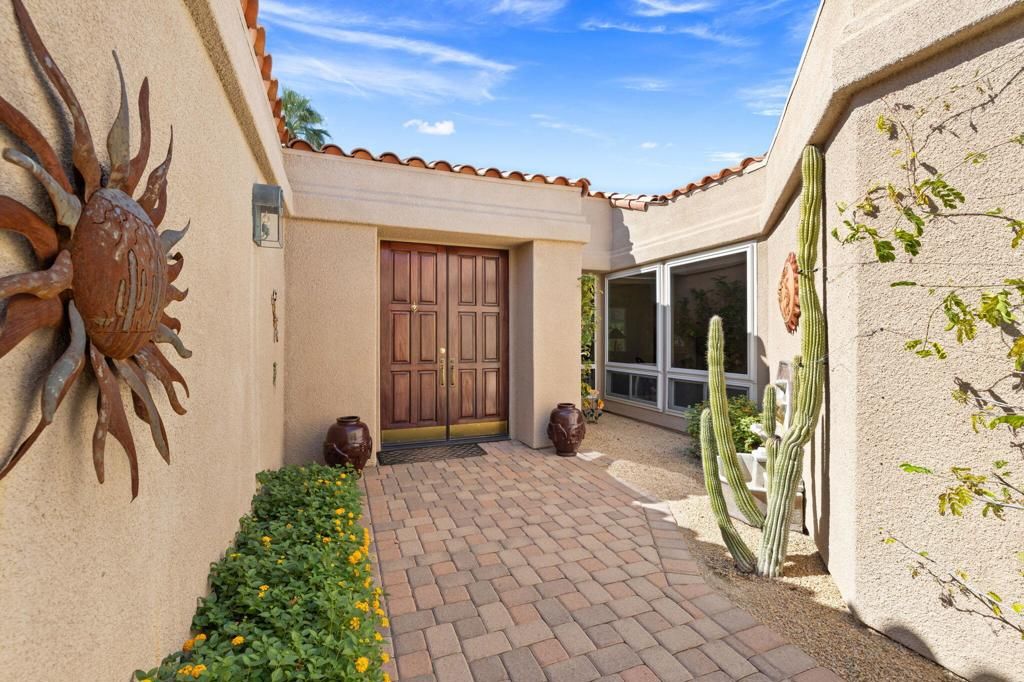 Photo of 73165 Mirasol Court, Palm Desert, CA 92260 (MLS # 219136765DA)