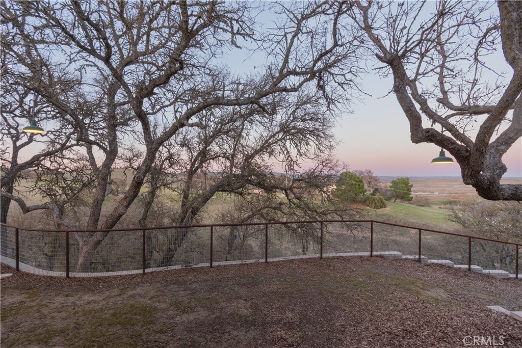 Paso Robles, California, 93446, United States, 5 Bedrooms Bedrooms, ,6 BathroomsBathrooms,Residential,Active,1821961