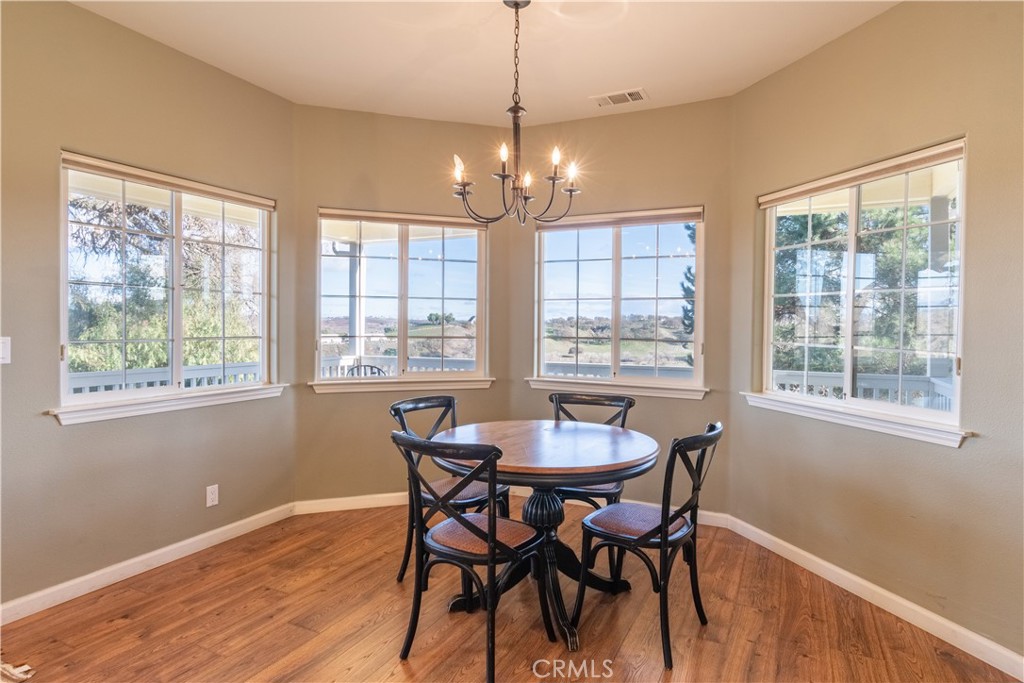 Paso Robles, California, 93446, United States, 5 Bedrooms Bedrooms, ,6 BathroomsBathrooms,Residential,Active,1821961