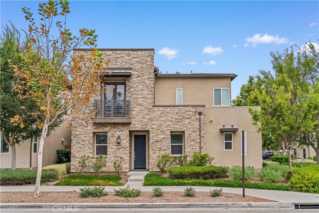 220 Follyhatch, Irvine CA 92618 - Photo 1