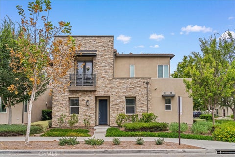 Photo of 220 Follyhatch, Irvine, CA 92618 (MLS # OC26209201)