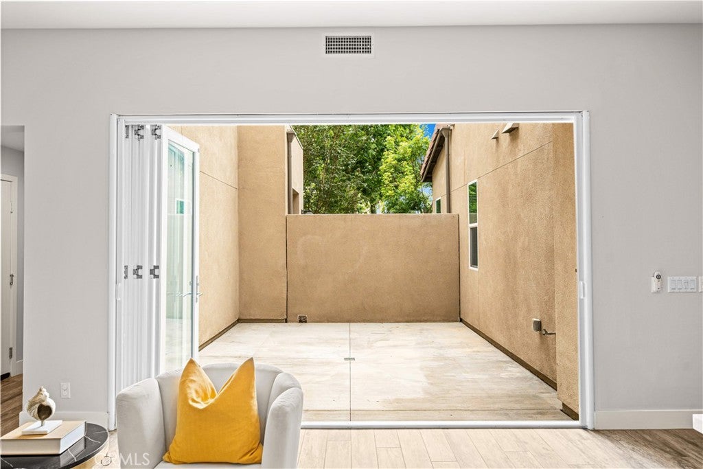 220 Follyhatch, Irvine CA 92618 - Photo 16