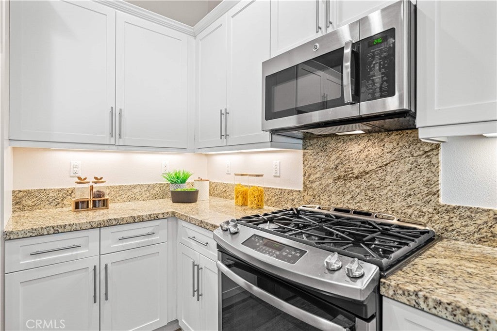 220 Follyhatch, Irvine CA 92618 - Photo 13