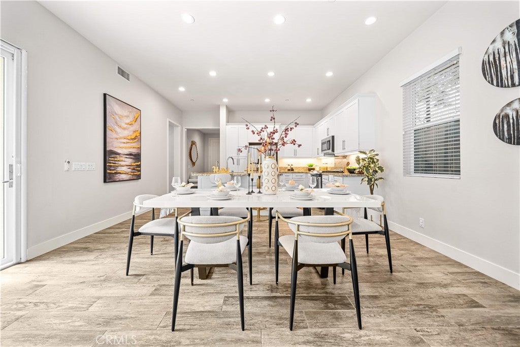 220 Follyhatch, Irvine CA 92618 - Photo 6