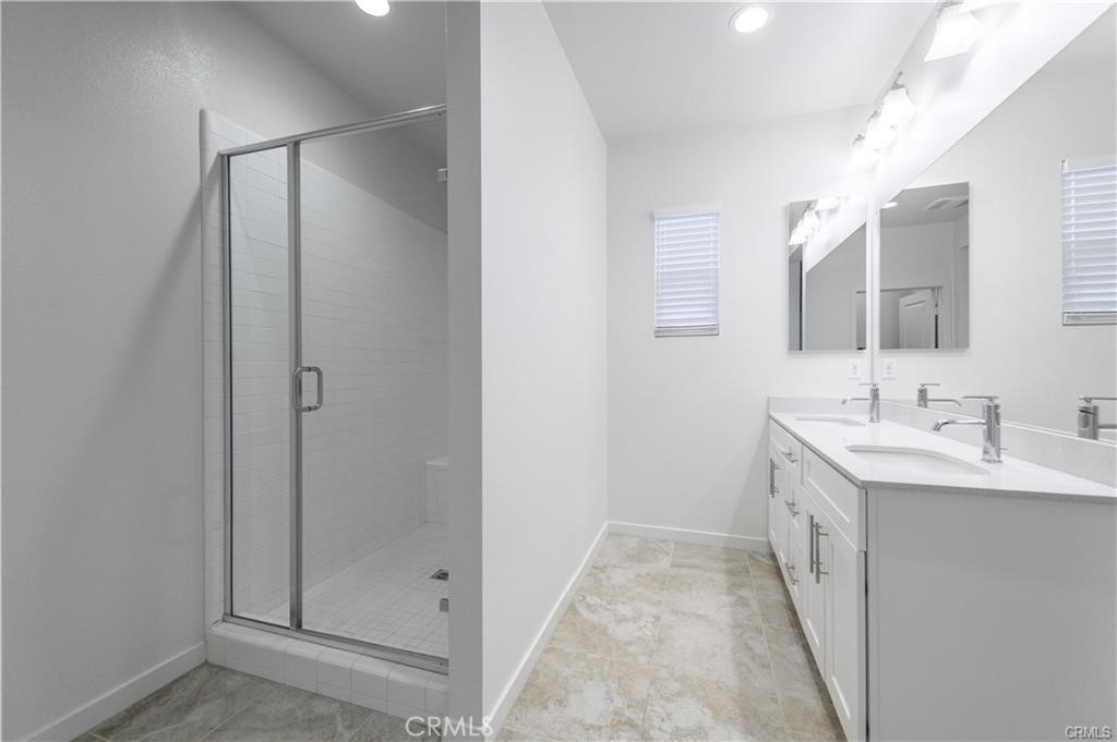 Deco - Residential Lease