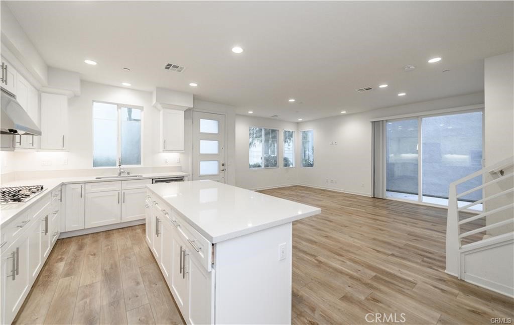 Deco - Residential Lease