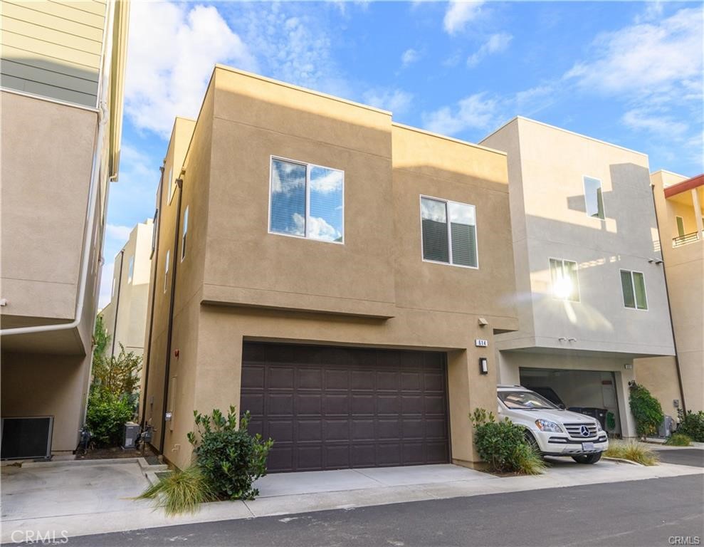 Deco - Residential Lease