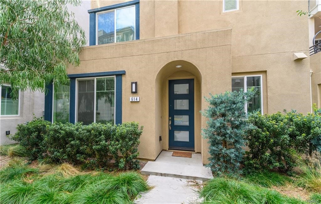 Deco - Residential Lease