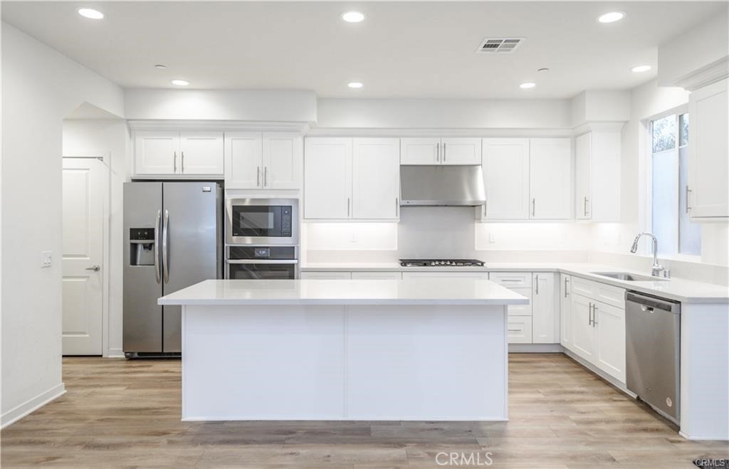 Deco - Residential Lease