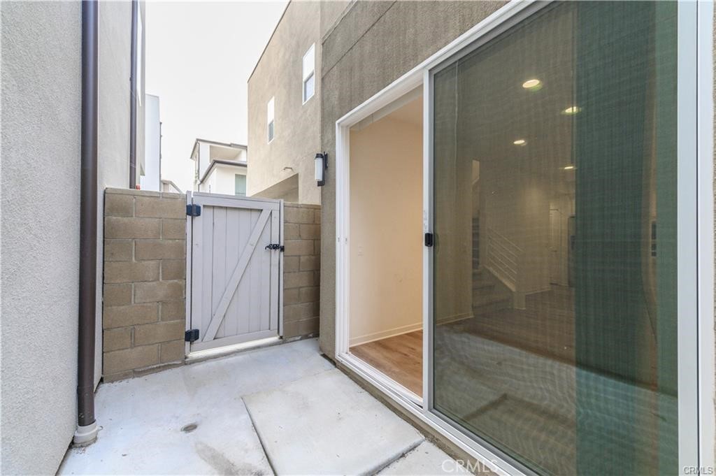 Deco - Residential Lease
