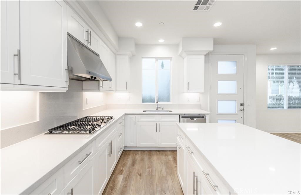 Deco - Residential Lease