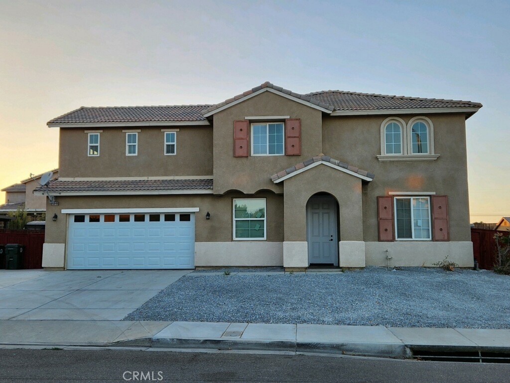 GREAT HOUSE, LIKE NEW CONDITION, COMPLETELY REMODELED & READY TO MOVE IN.$98K IN UPGRADES, 5 BEDROOMS, PLUS A LARGE EXTRA BONUS ROOM & ALSO AN ADDITIONAL OFFICE ROOM, HIGH CEILINGS, NEW ENERGY EFFICIENT WINDOWS, NEW PAINT, NEW CARPET & SPECIAL FLOORING, NEW GARAGE DOOR, NEW TOP KITCHEN CABINETS, NEW DISHWASHER, NEW MICROWAVE, NEW WATER HEATER, TILE ROOF, FIREPLACE, WALK IN CLOSET, INDOOR LAUNDRY, CLOSE TO SHOPPING & SCHOOLS.
