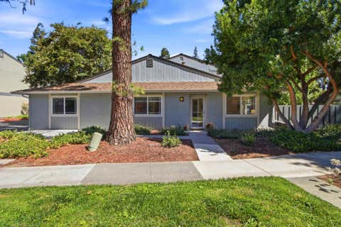 Photo of 4882 Cherrythorne Lane, San Jose, CA 95129 (MLS # ML82056810)