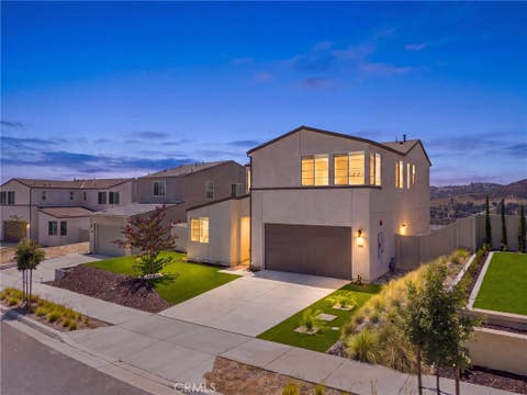Photo of 598 Meadowood ST, Fallbrook, CA 92028 (MLS # OC26165894)