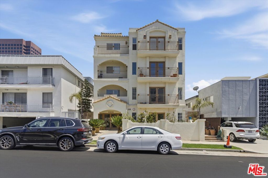11838 Kiowa Avenue 203