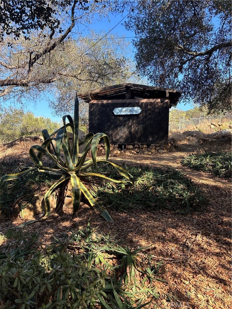 14549 Woods Valley